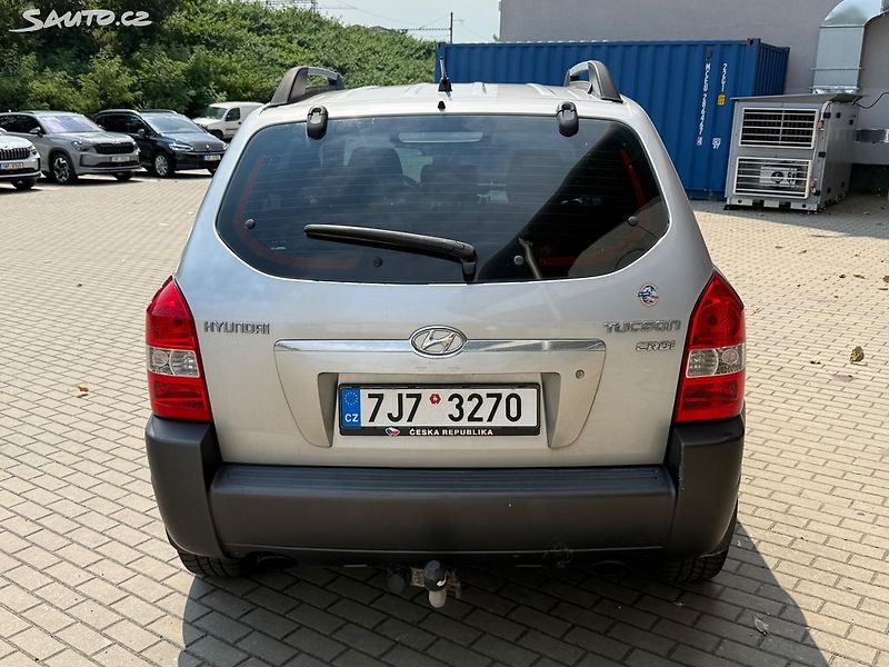 Hyundai Tucson (2005) 2.0CRDi, 4x4, 82kw Původ ČR - fotka 4 z 21