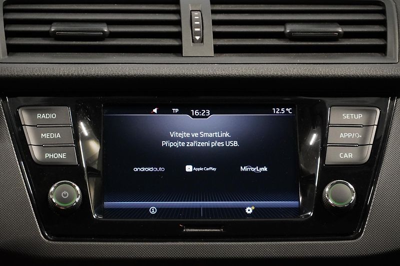 Škoda Fabia 1.0TSI 70kW,DSG,TOUR,ČR,1.MAJ - fotka 28 z 29