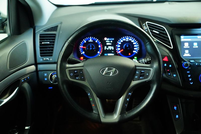 Hyundai i40 - fotka 18 z 29