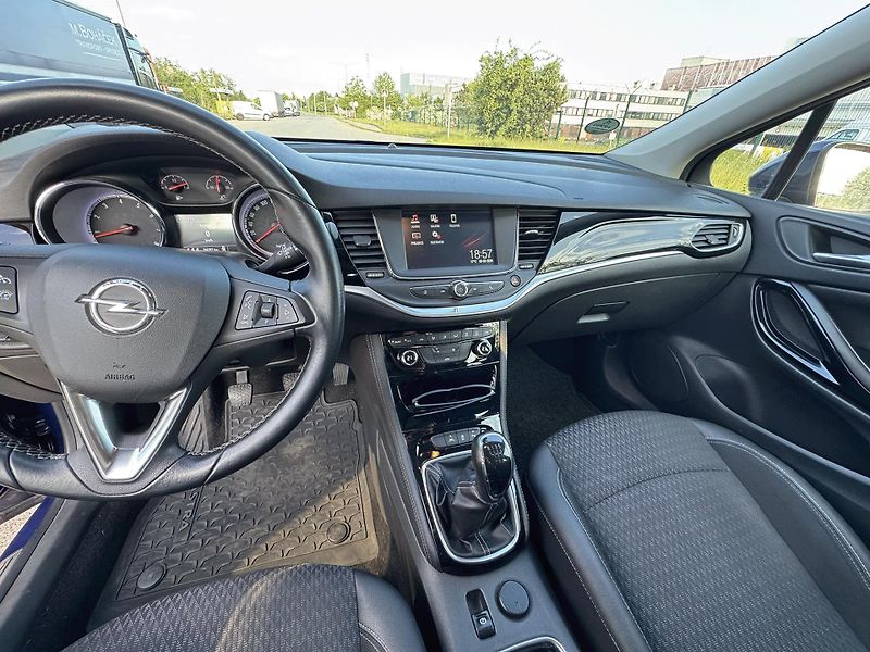 Opel Astra (2016) Sports Tourer 1.4 Turbo, 110kW - fotka 11 z 23