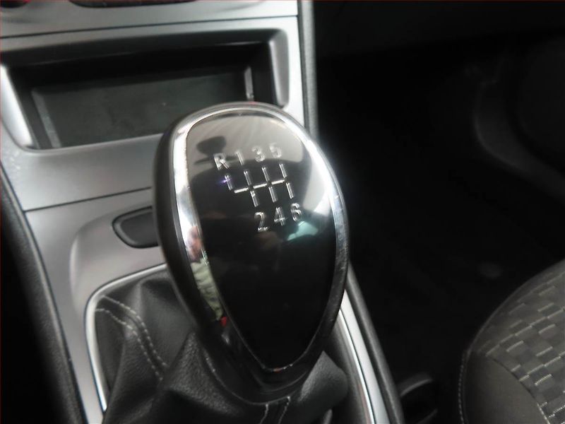 Opel Astra (2019) 1.6 CDTI, Navi, Tempomat - fotka 13 z 18