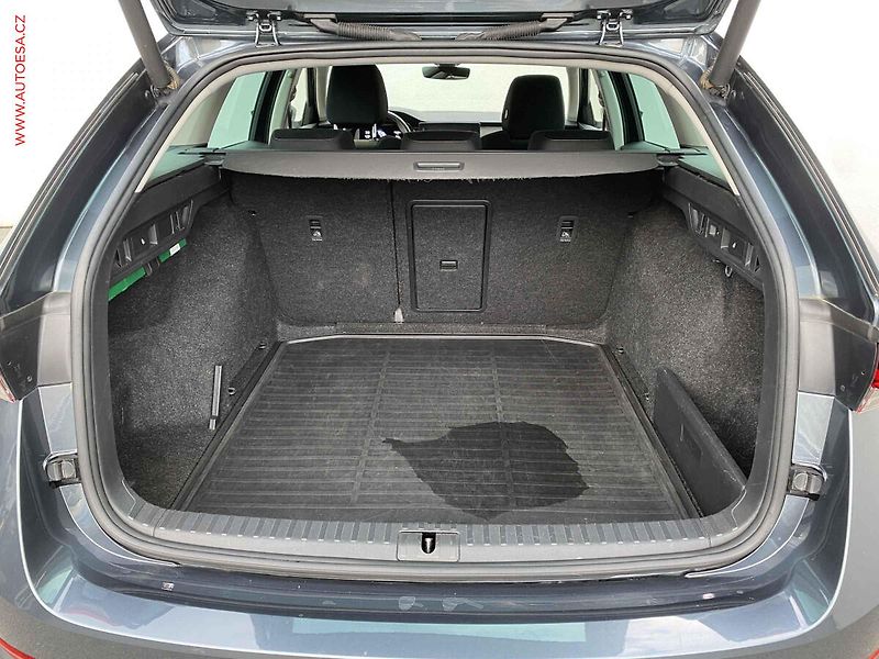 Škoda Octavia (2021) 2.0 TDi 4x4, 2.maj,ČR, Scout - fotka 7 z 22