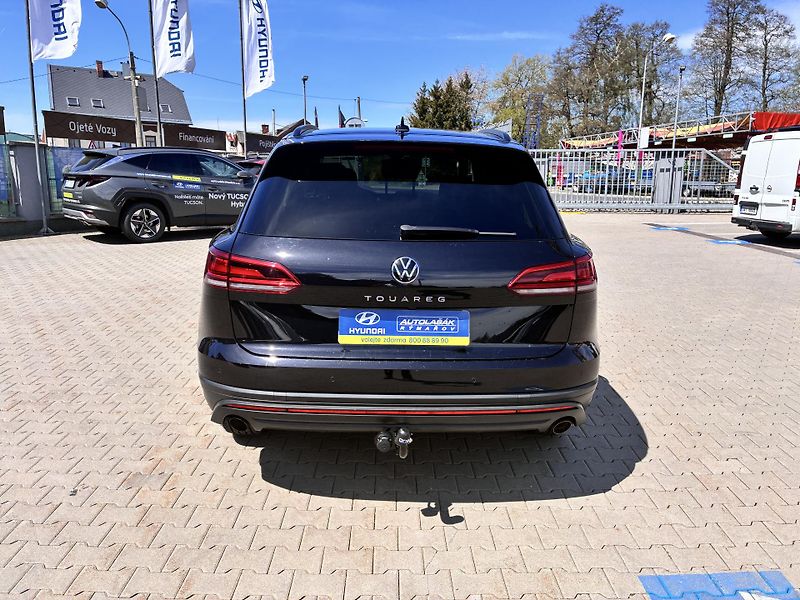 Volkswagen Touareg 170KW,4X4,8°AT,ČERNÁDEEP,TAŽNÉ - fotka 6 z 34
