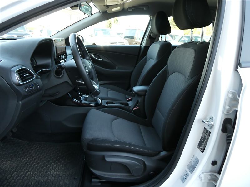 Hyundai i30 1,5 DPI 71kW Family,ČR,záruka - fotka 17 z 46