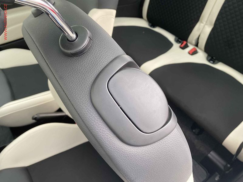 Fiat 500 (2023) 1.0i, ČR, AC, panor. - fotka 11 z 13