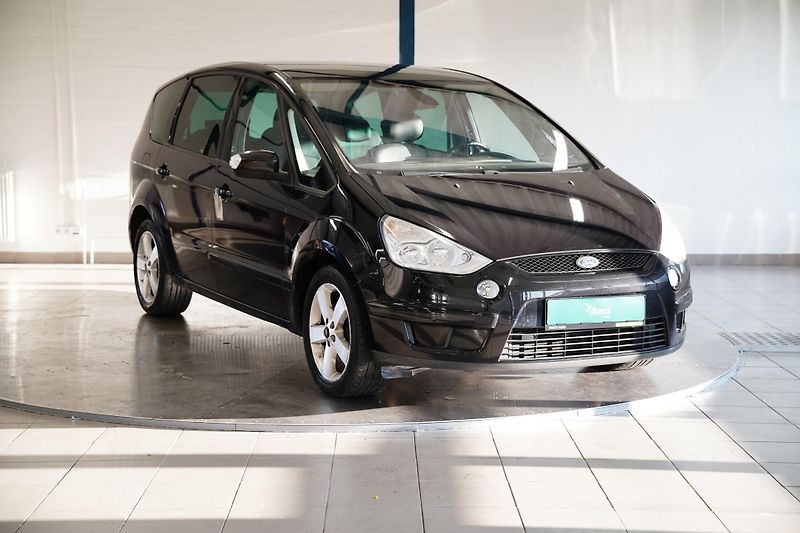 Ford S-MAX - fotka 8 z 21