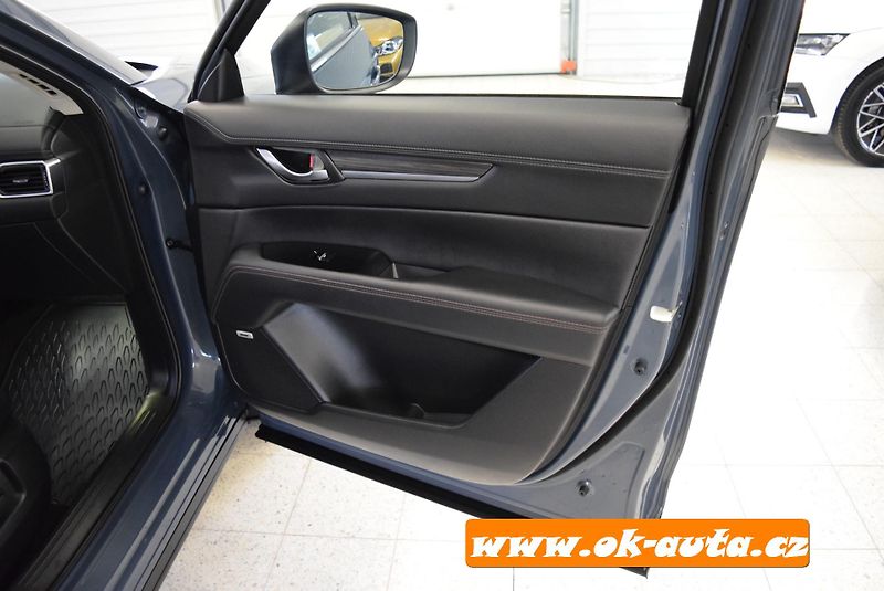 Mazda CX-5 2.2 D EXCLUSIVE-LINE 2024 - fotka 23 z 68