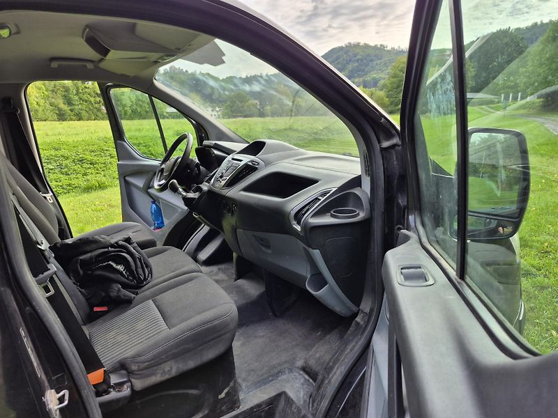 Ford Transit Custom (2015) 2.2Tdci Long Tažné Klima - fotka 19 z 24