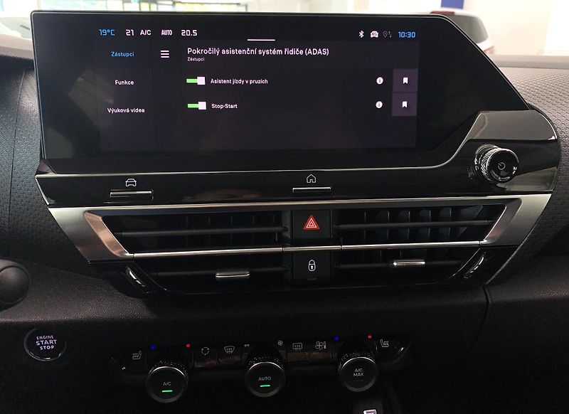 Citroën C4 (2025)  MAX Hybrid 136 ë - fotka 14 z 24