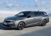 Opel Astra Sports tourer - od 599 990 Kč.