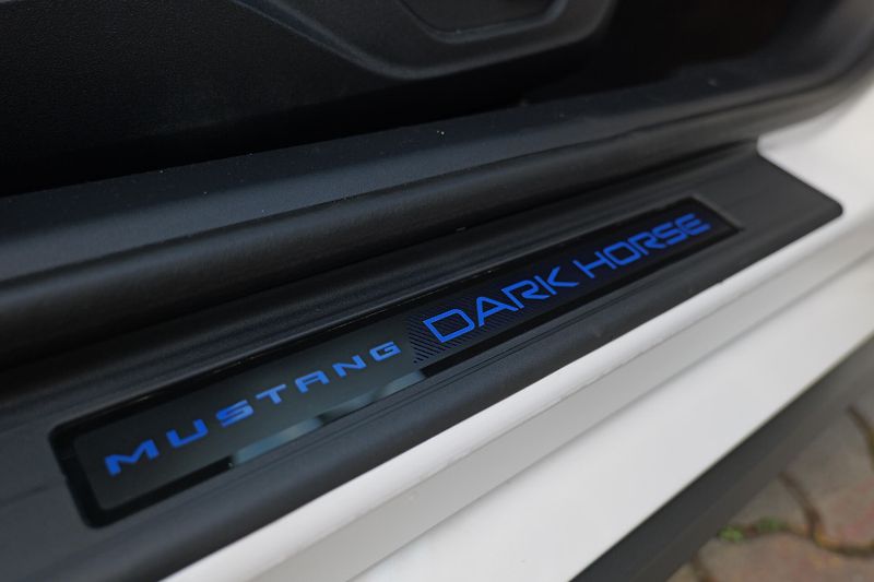 Ford Mustang Dark Horse 334kW Aut MagneRide - fotka 46 z 48