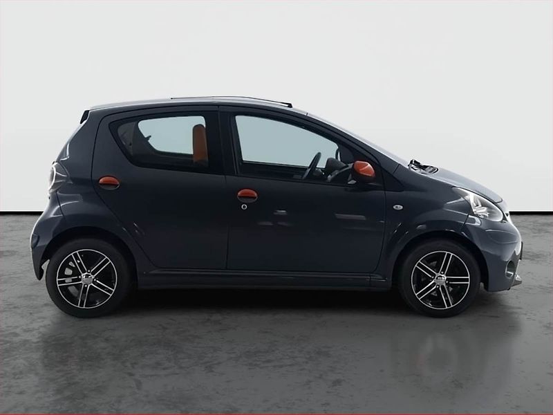 Toyota Aygo (2012) 1.0 VVT-i, po STK - fotka 6 z 15