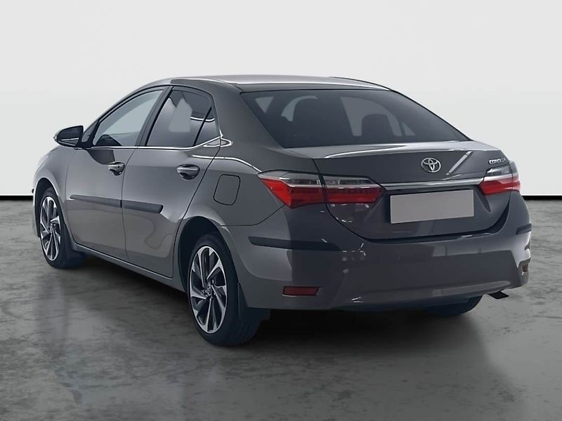 Toyota Corolla (2017) Style 1.6 Valvematic, Automat - fotka 4 z 19
