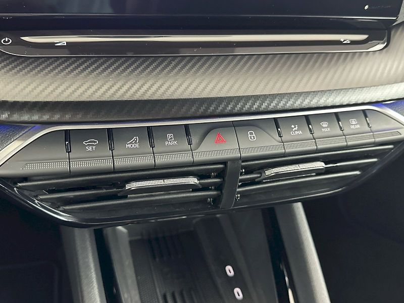 Škoda Octavia (2025) DSG 2.0TSI 195kW RS - fotka 24 z 35