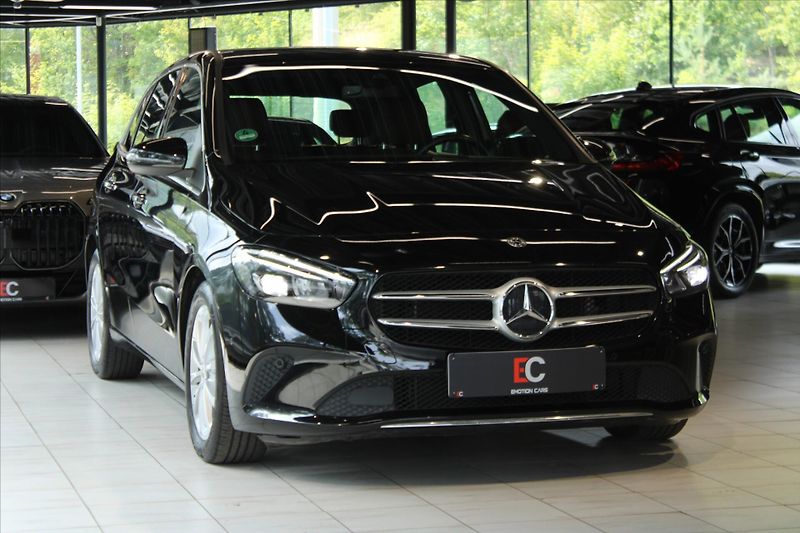 Mercedes-Benz Třídy B 180 Progressive DPH/7G/Kamera - fotka 33 z 34