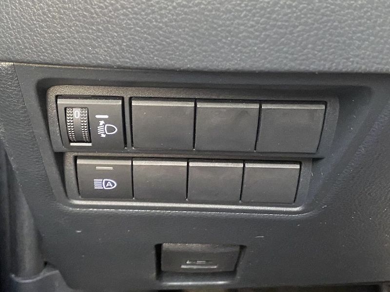 Toyota Yaris Cross 1.5HEV, ČR, ComTech, záruka - fotka 15 z 17