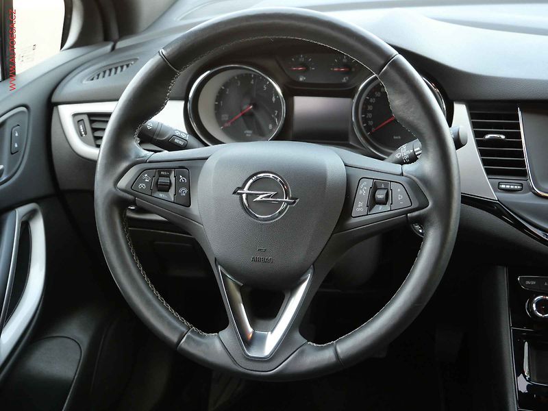 Opel Astra (2021) 1.2T, 1.maj,ČR, AC, LED - fotka 13 z 21