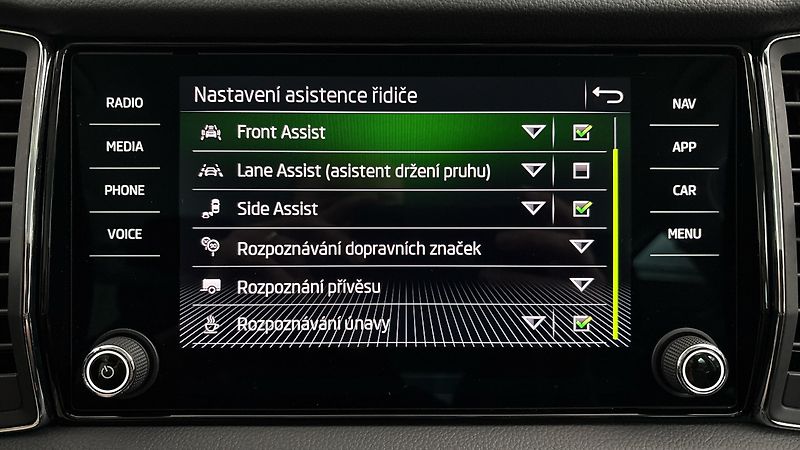 Škoda Kodiaq 2.0 TDI DSG 4x4 L&K - fotka 30 z 34