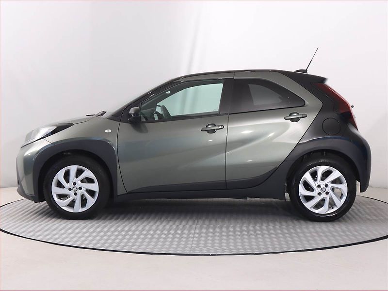 Toyota Aygo (2022) 1.0 VVT-i, Automat, Serv.kniha - fotka 3 z 19