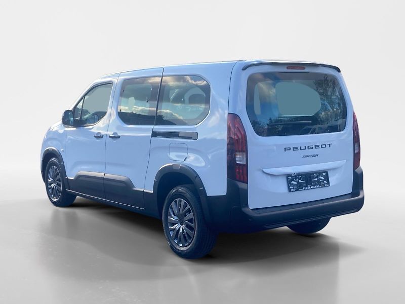 Peugeot Rifter (2025) LONG ALLURE BlueHDi 130 EAT8 - fotka 3 z 15