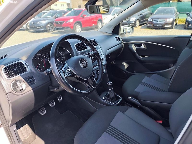 Volkswagen Polo (2016) - fotka 14 z 36