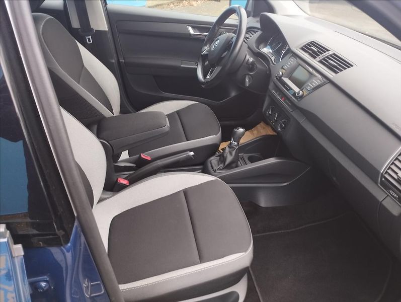 Škoda Fabia 1,4 TDi 66KW - fotka 8 z 19