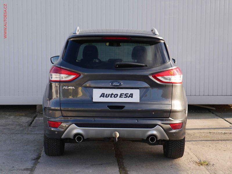 Ford Kuga (2016) 2.0 TDCi 4x4, 1.maj, Navi - fotka 5 z 18