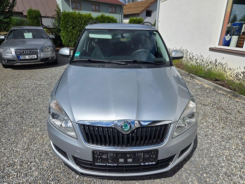 Škoda Fabia (2010) 1.2 TSI Serviska - fotka 9 z 39