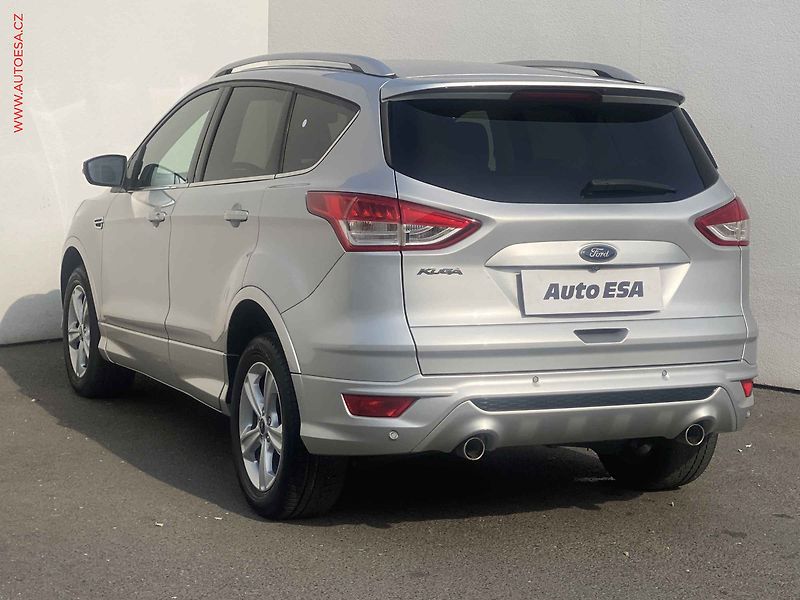 Ford Kuga (2016) 2.0 TDCi 4x4, Titanium, AT - fotka 6 z 18