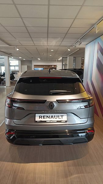 Renault Austral (2026) full hybrid E-Tech 200 - fotka 6 z 10