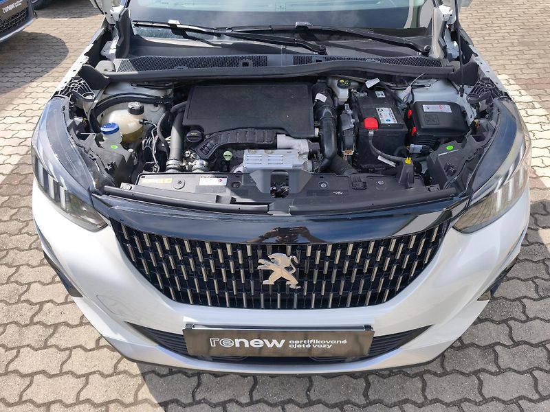 Peugeot 2008 2020 GT Line 1.2 PT 96kW  - fotka 26 z 34