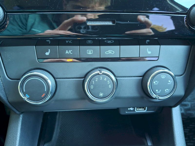 Škoda Octavia (2019) Ambition 1,5TSi 110kW - fotka 22 z 30
