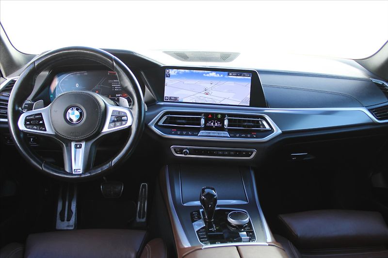 BMW X5 xDrive 30d M PAKET ČR - fotka 13 z 27