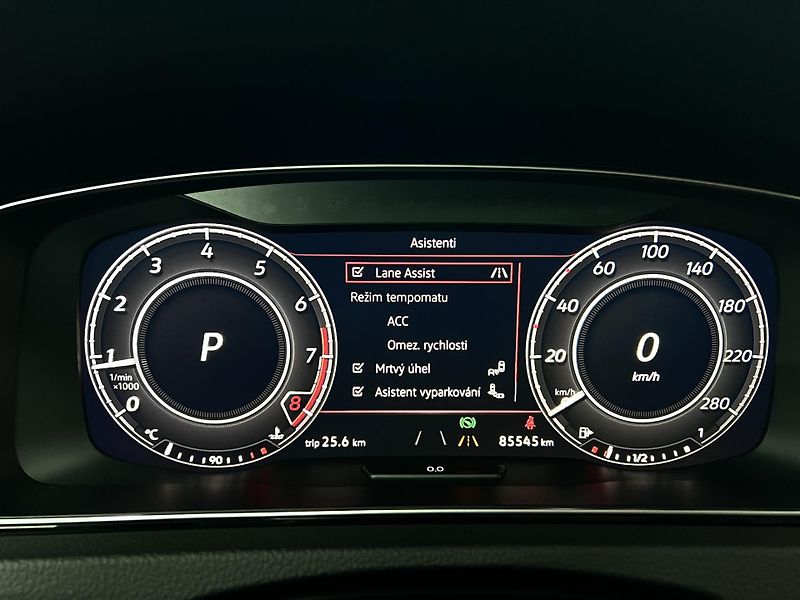 Volkswagen Golf GTI TCR, 2.0 TSI 213 kW - fotka 22 z 46