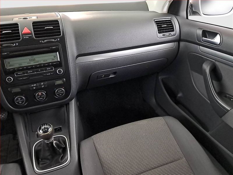 Volkswagen Golf (2009) 1.9 TDI, po STK, oblíbený vůz - fotka 8 z 15