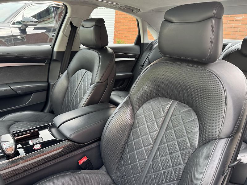 Audi S8 S8+ 445 KW-KERAMIKY-LED-R21 - fotka 12 z 48