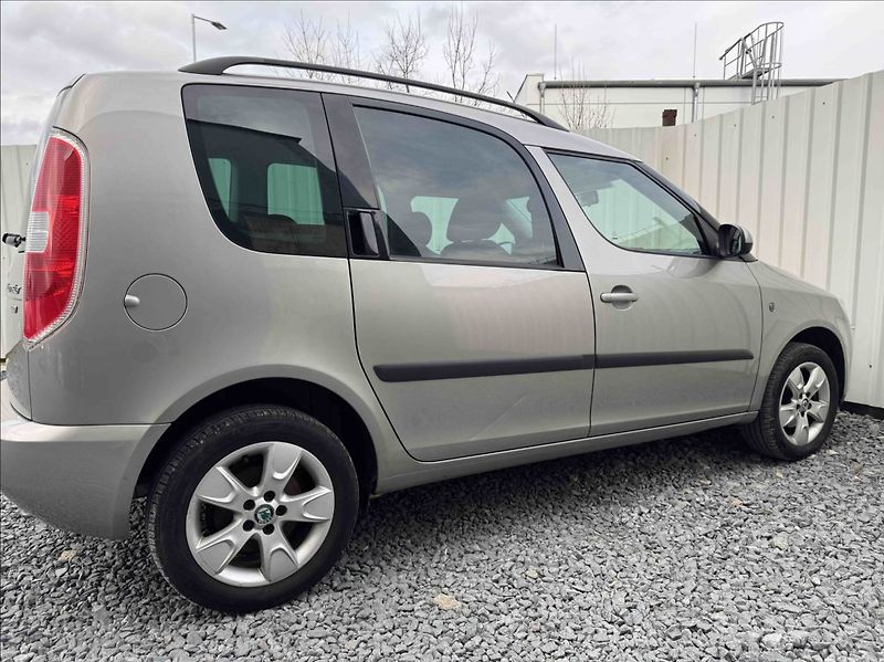Škoda Roomster 1,2 HTP STYLE 1.maj původ ČR - fotka 17 z 50