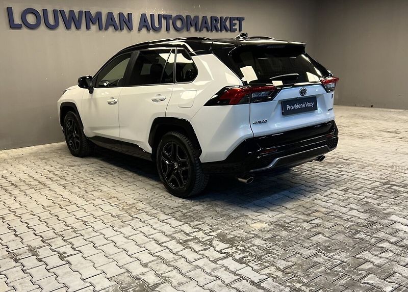 Toyota RAV4 GR SPORT 4WD e-CVT - fotka 17 z 18