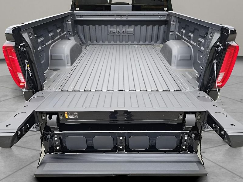GMC Sierra (2026) 1500 Denali 3,0 Duramax Diesel - fotka 6 z 13