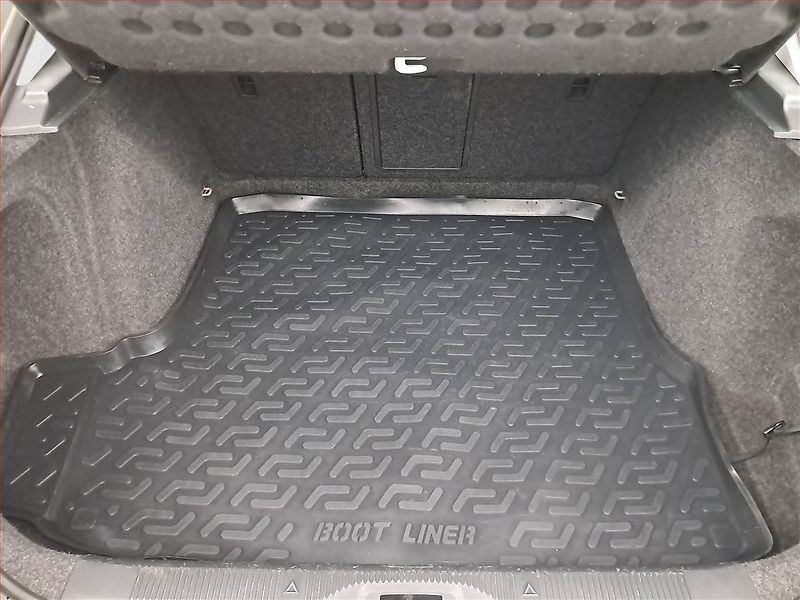 Škoda Octavia (2011) 1.6 - fotka 13 z 15