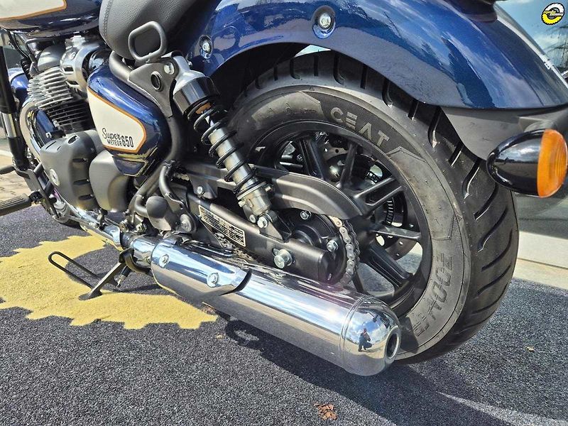 Royal Enfield Super Meteor 650 (2026) - fotka 16 z 22