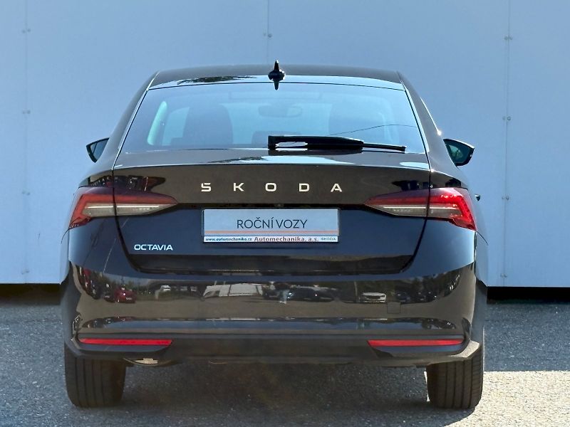 Škoda Octavia (2024) DSG 2.0  TDI / 110 kW / FIRST - fotka 10 z 28