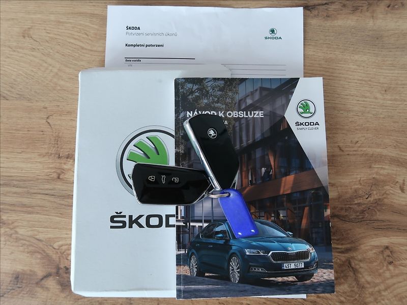 Škoda Octavia 2,0 TDi,Style,1majČR,serv.kn. - fotka 27 z 29