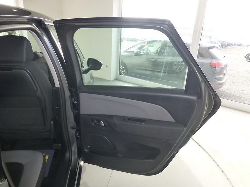Citroën C4 Picasso (2016) 1.6HDI-88KW*PARK.S**NAVIG**ALU - fotka 21 z 27
