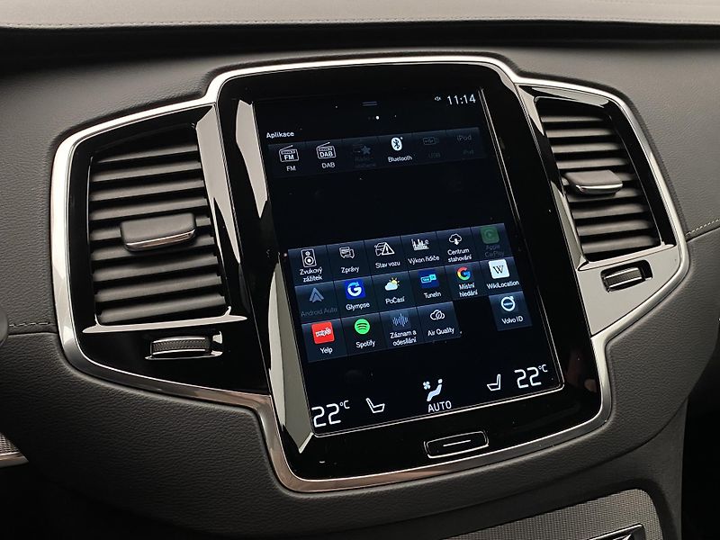 Volvo XC90 T8 AWD RECHARGE R-DESIGN 7míst - fotka 44 z 54