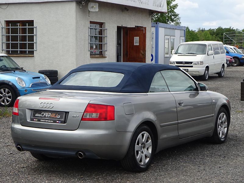Audi A4 (2003) 1.8T 120kW KABRIO MANUÁL - fotka 15 z 17