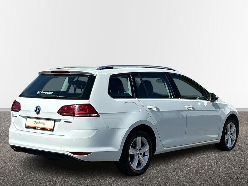 Volkswagen Golf HIGHLINE DSG - fotka 2 z 24