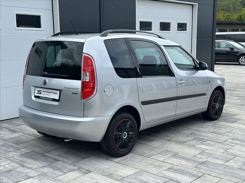 Škoda Roomster 1,2 HTP 69PS  Style - fotka 5 z 45