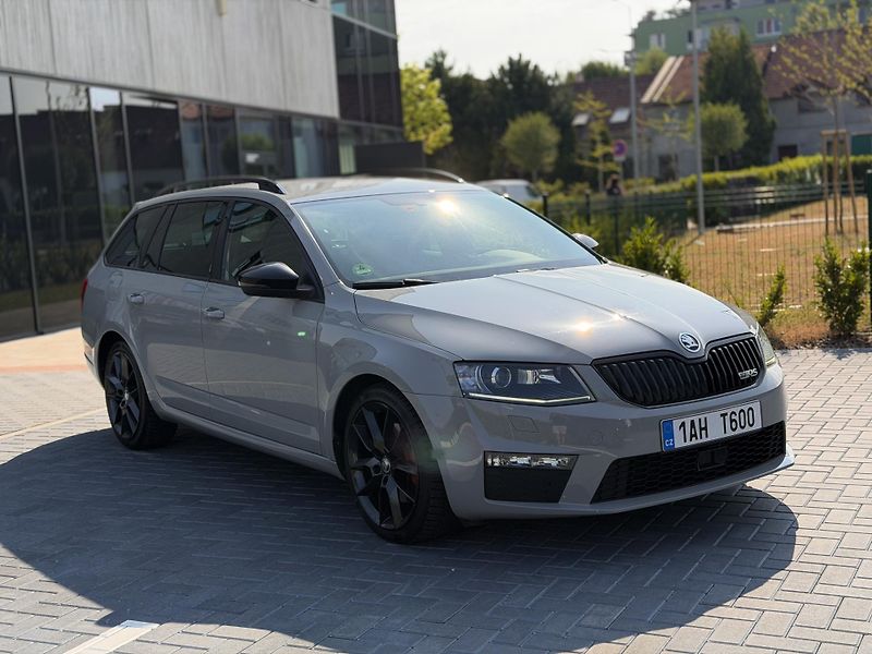 Škoda Octavia 2.0 TDi 135 kW/Challenge - fotka 7 z 23