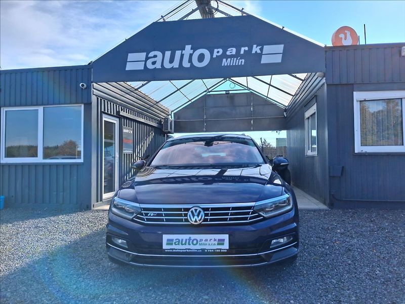 Volkswagen Passat 2,0 R Line, Matrix,TZ, 4x4,CZ - fotka 2 z 16